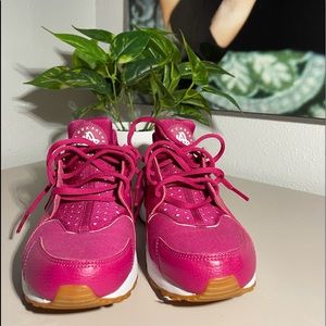 Wmns Air Huarache Run 'Sport Fuchsia'